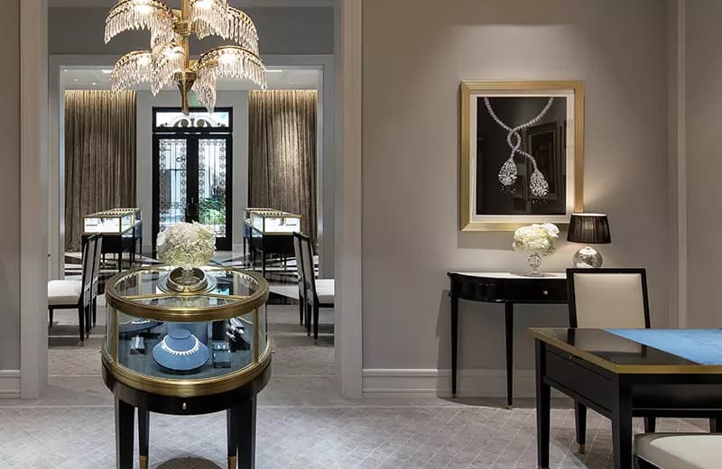 Présentoirs à bijoux sur mesure | Bannama Luxury Fixtures